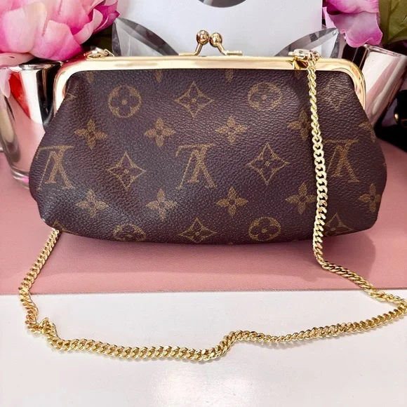 SOLD Vintage Louis Vuitton Kisslock Purse w COA - Picture 1 of 13